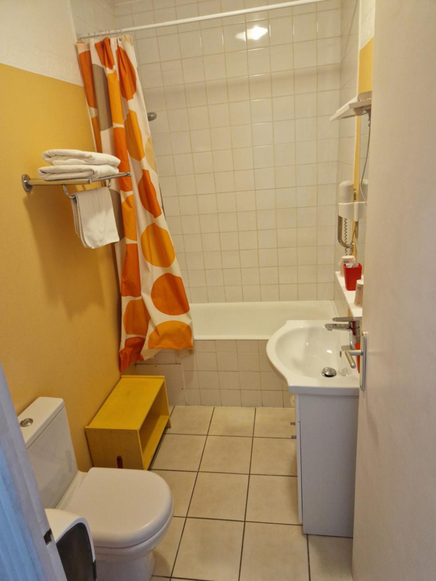 מילאו Hotel Du Commerce מראה חיצוני תמונה